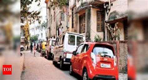 No. of parking lots goes up but KMC revenue dips | Kolkata News - Times ...