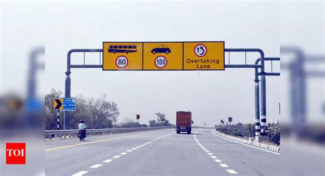 302 Km Agra-Lucknow Expressway: UPEIDA to issue e-challan if driver ...