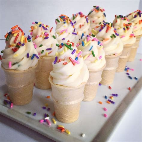Mini Ice Cream Cone Cupcakes