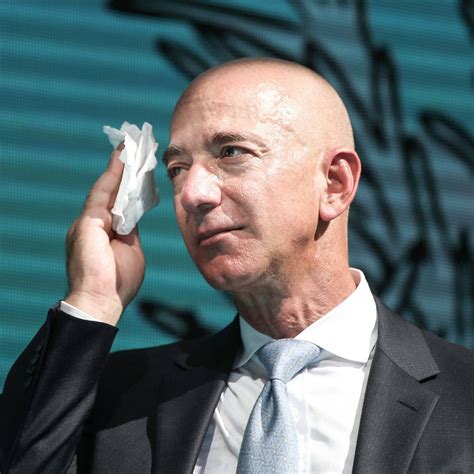 [100+] Jeff Bezos Pictures | Wallpapers.com