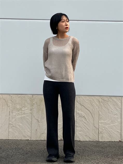 Check styling ideas for「Mesh Long Sleeve Crew Neck Top」| UNIQLO IN