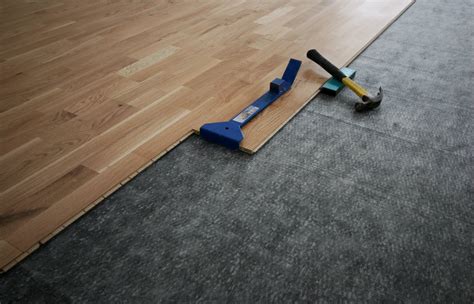 3 Common Reasons for Vinyl Plank Flooring Lifting at Edges - Posh ...