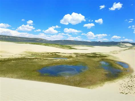 Vibrant Colors in Wyoming's Killpecker Sand Dunes [OC][4032x3024] : r ...