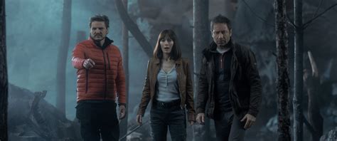 'The Bubble' Review: Judd Apatow's COVID Comedy Is An unfunny Waste Of ...