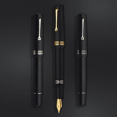 Leonardo Momento Magico Matte Black GT Fountain Pen