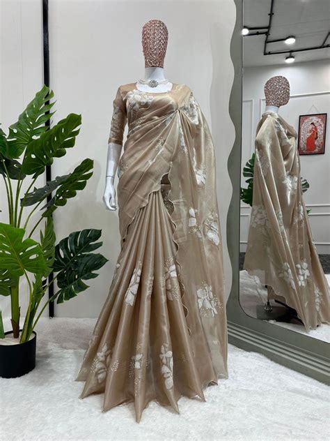 Buy Latest Designer Saree Online At Best Peice – Unique Threads Sarees
