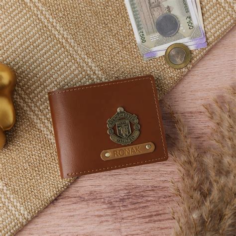 Buy Custom Wallets for Men - Travelsleek