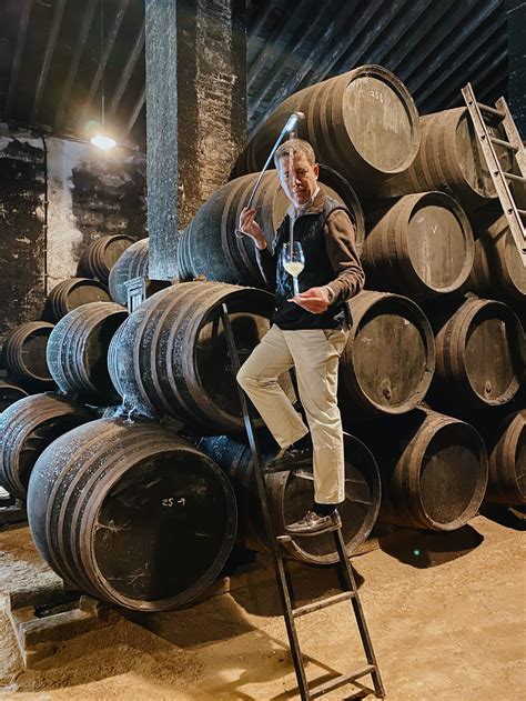 What is a Venenciador? The Instrument and its Origin - Sherry Wines