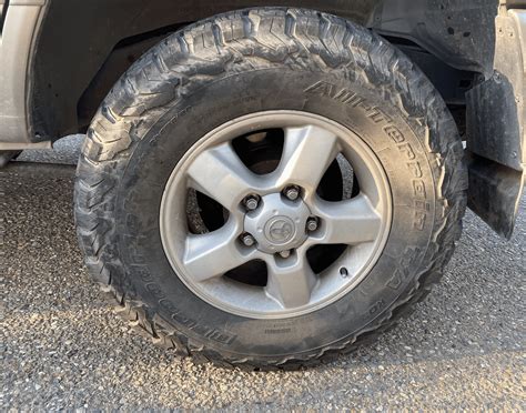 SOLD - Central Coast, CA - 100 Series OEM 18 inch Silver Wheels (04 ...