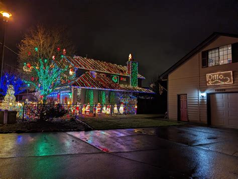 Neighbors On 7Th