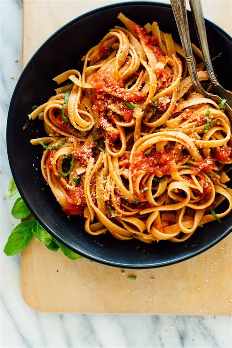 Simple Marinara Sauce Recipe Crushed Tomatoes And Garlic | Deporecipe.co