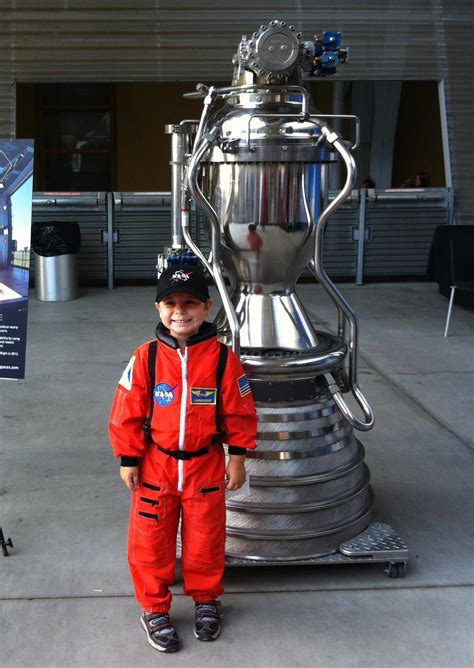 Merlin Engine SpaceX 的图像结果