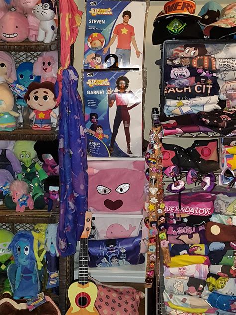 The Universe's Largest Steven Universe Merch Collection : r/stevenuniverse