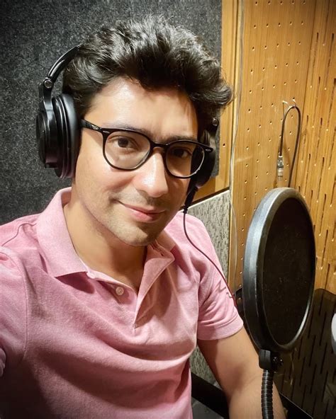 🎻 Gaurav Chakraborty Bengali actor 19ap25 | Desi boyz, Actors, Desi