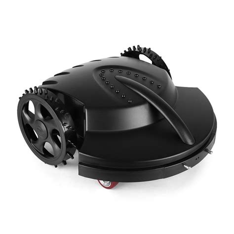 Cura del prato, ci pensa il robot tagliaerba