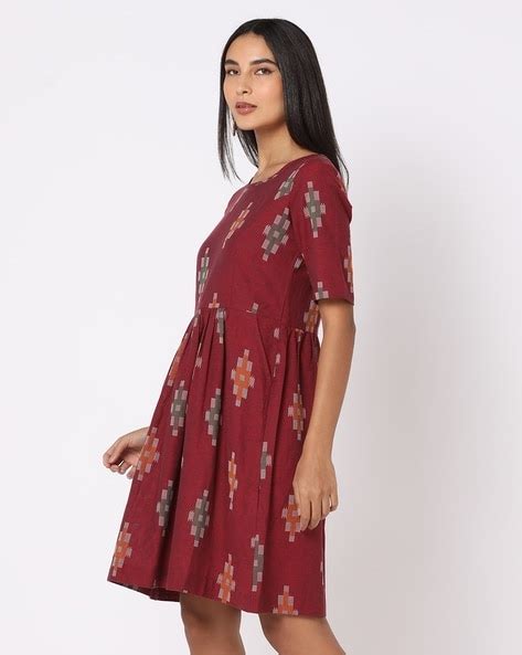 Buy Maroon Dresses & Gowns for Women by Svrnaa by AZORTE Online | Ajio.com