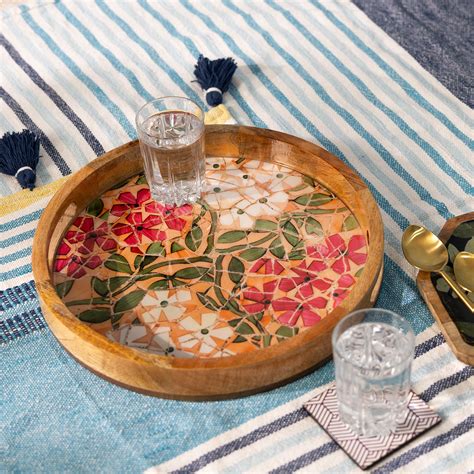 Handcrafted Mango-Wood Wooden Round Tray Flower Branch Design ...