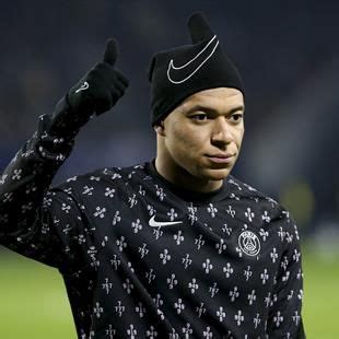 PSG boss Mauricio Pochettino on Mbappe transfer speculation - 'We all ...