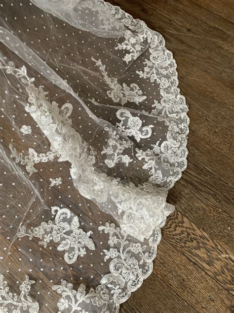 Essense of Australia Used Wedding Dress Save 82% - Stillwhite