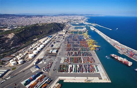 Terminal de Contenedores - APM Terminals