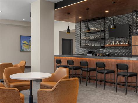 Extended-Stay Mississauga Hotels Near Airport l Hyatt House Mississauga