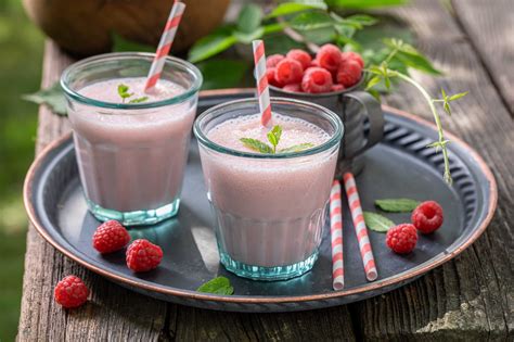 Коктейль из мороженого и сока в блендере 60 фото - Foodar.ru