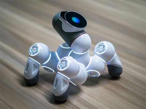 Mini Robot From Old Keyboard 的图像结果