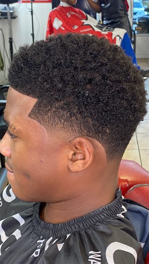 Medium Fade Haircut Black