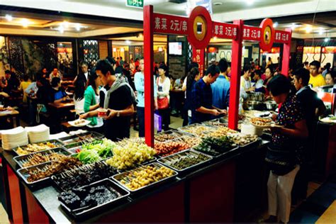 山西十大美食街排行榜-义井小吃街上榜(人气相对较高)-排行榜123网