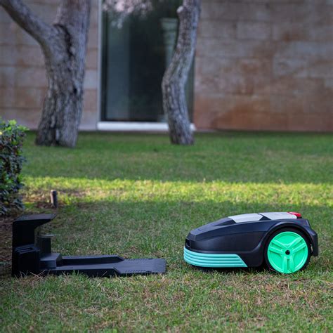 CUTBOT  Robot Tosaerba   IKOHS