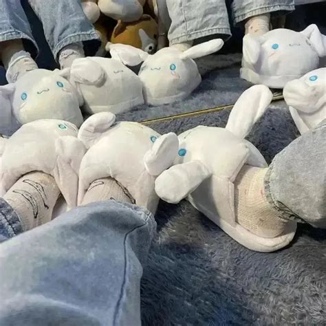 Sanrio Moving Ears Cinnamoroll Kuromi Plush Indoor Slippers