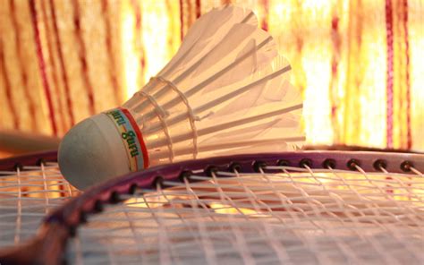 Badminton Racket Wallpaper 的图像结果