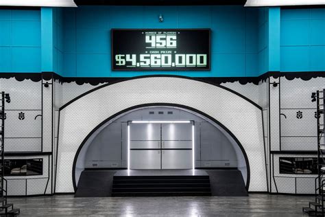 Squid Game: The Challenge: Netflix Previews Reality Competition Series