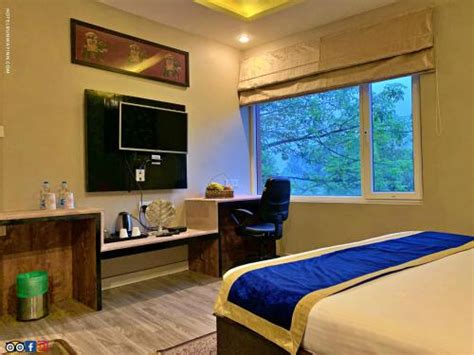Hotels in Aurai, Cheap Hotel Booking from ₹89 | hotelbooking.co.in
