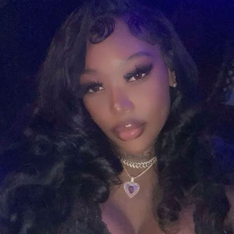 Pin by Tiffany on Summer Walker | Celebrity selfies, Handsome ...