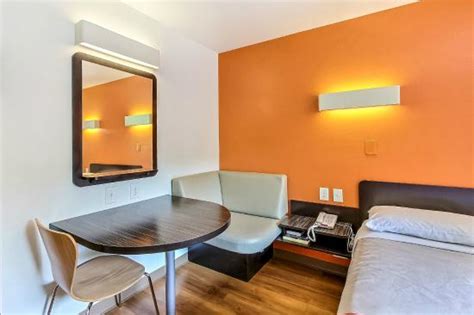 MOTEL 6 SUNNYVALE NORTH - Motel Reviews, Photos, Rate Comparison ...