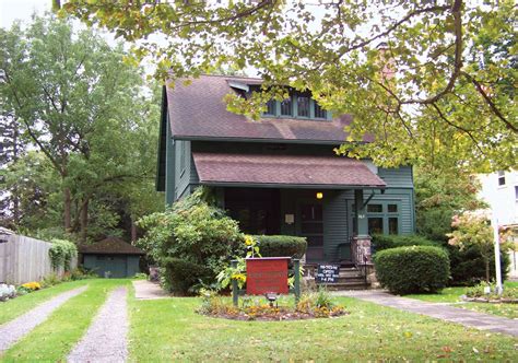 East Aurora | Small Town, Historic Village, Buffalo Suburb | Britannica