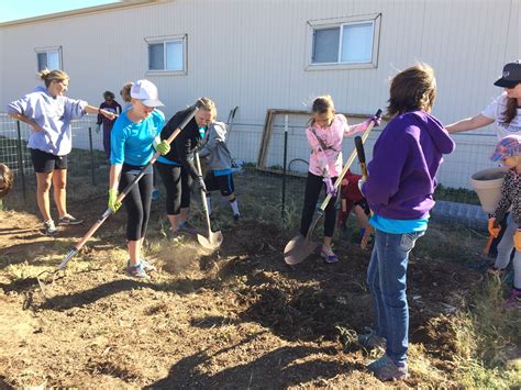 The National Wildlife Federation Teams Up for School Garden Project ...