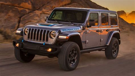2021 Jeep Wrangler 4xe debuts with two electric motors