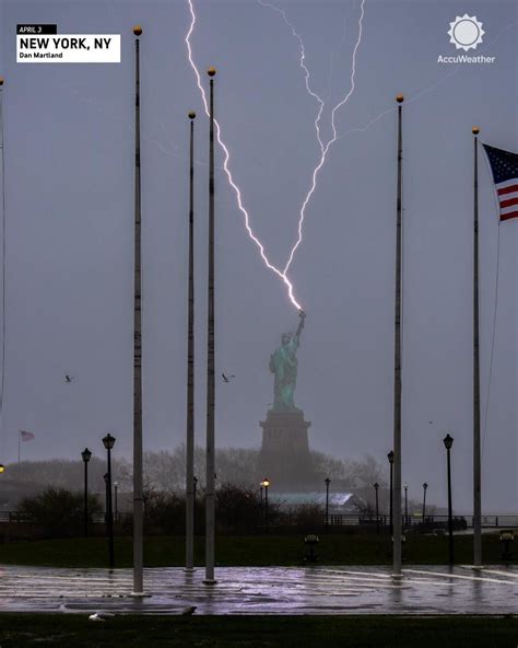 Actual photo of the Statue of Liberty getting struck by lightning yesterday : r/Astuff