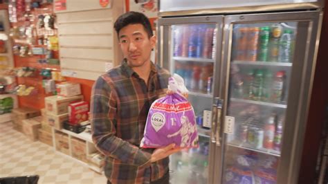 Kim Convenience Store 的图像结果