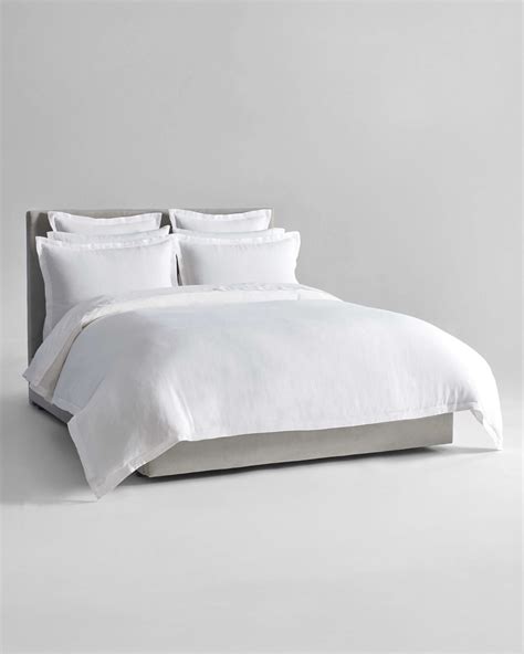 Hotel Linens | Duvet Covers & Sheets | Four Seasons at Home
