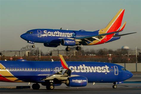 Southwest Airlines flight attendants ratify a contract that will raise pay about 33% over 4 ...