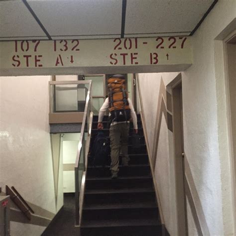 AIRPORT MOTOR INN (Winnipeg) - Motel Reviews, Photos, Rate Comparison ...