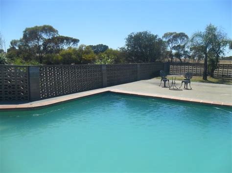 DIMBOOLA MOTEL - Motel Reviews, Photos, Rate Comparison - Tripadvisor
