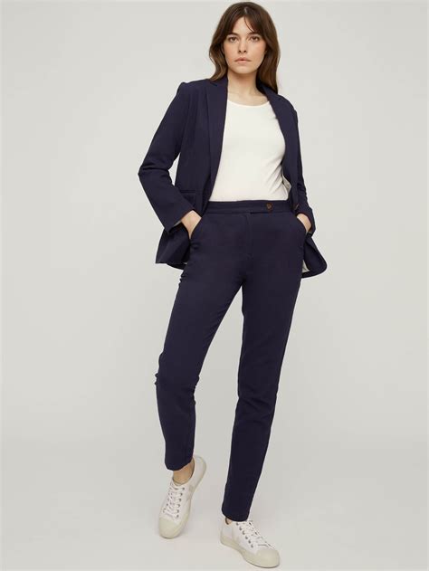 Interview Attire for Women 的图像结果