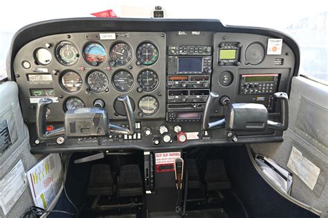 Cessna 172 Cockpit