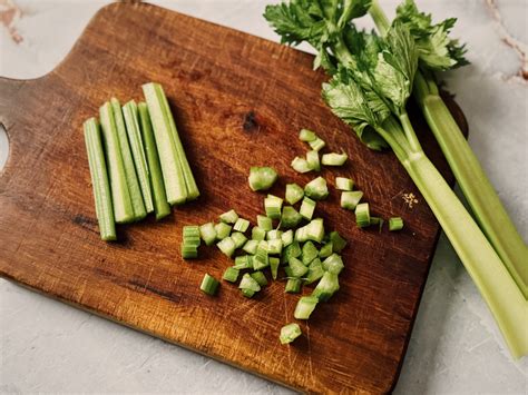 Can Chickens Eat Celery? Is Raw or Cooked Best?