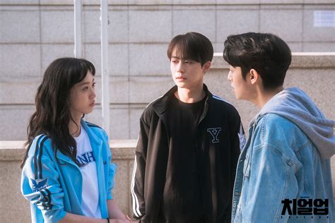 Bae In Hyuk Steps In To Protect Han Ji Hyun From A Problematic Ex ...