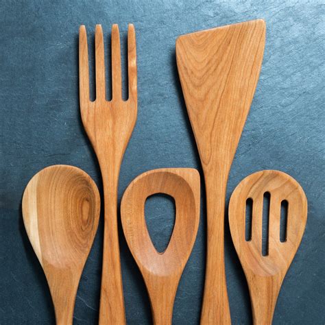 5 Piece Wooden Kitchen Utensil Set | Lancaster Cast Iron